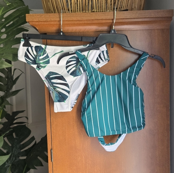 Cupshe Other - Cupshe Green and White Bikini Set